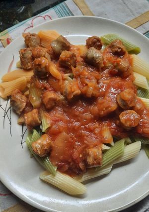Una foto de Fideos mostacholes 3 colores