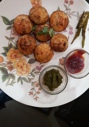 A picture of Appam for choti choti bhuk.