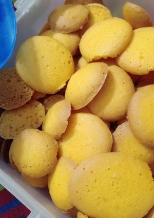 A picture of Egg biscuits (andy waly biscuits).
