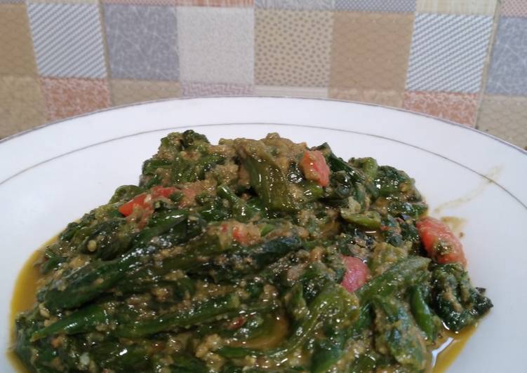 Cara Membuat Tumis genjer yang Gurih