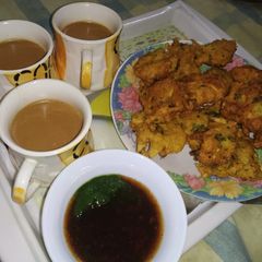 A picture of Moong Dal Ke Pakoda.