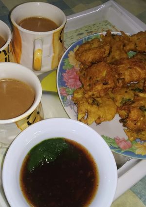 A picture of Moong Dal Ke Pakoda.