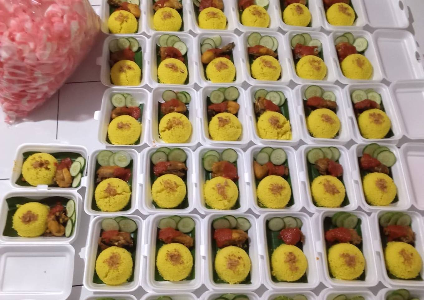 Nasi kuning 4 kg beras