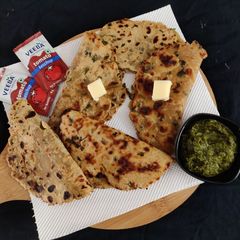 Aloo roti A picture of Aloo roti.