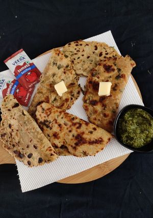 A picture of Aloo roti.
