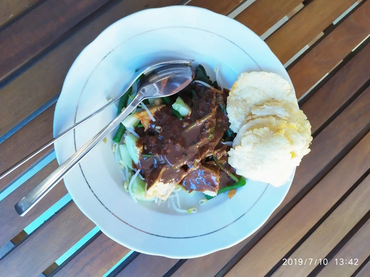 Cara Gampang Membuat Resep Rujak Petis yang  Bikin Ketagihan Anti Ribet, Bikin Ngiler