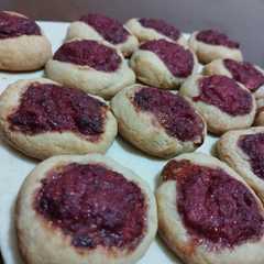A picture of (KETO) CON UNA SOLA MASA 3 PREPARACIONES DULCES👌😱.