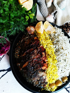 عکسی از دستور سبزی پلو با ماهی شكم پر