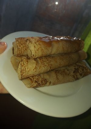 Una foto de Panqueques con dulce de leche