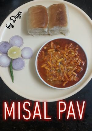A picture of ❤Misal Pav❤.