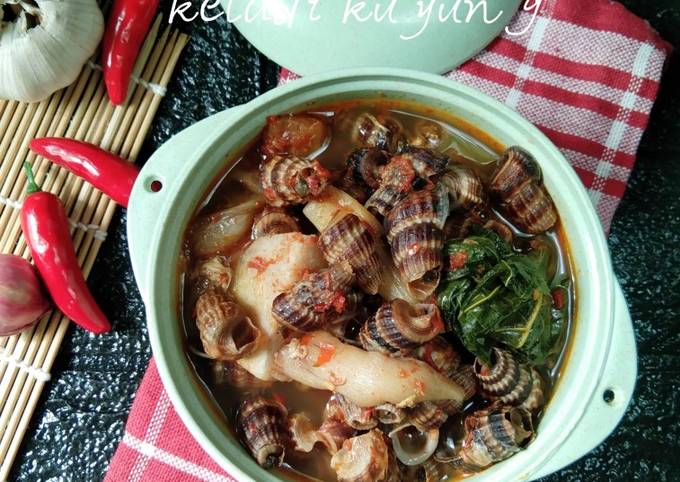 Asam pedas keladi kuyung