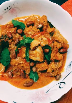 থাই চিকেন(Thai chicken recipe in Bengali) রেসিপির প্রধান ছবি