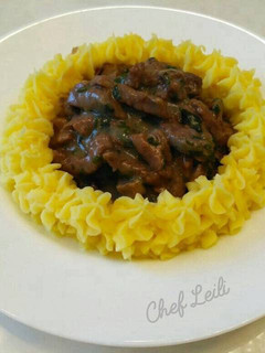Une photo de 🇷🇺 ️Boeuf Stroganoff