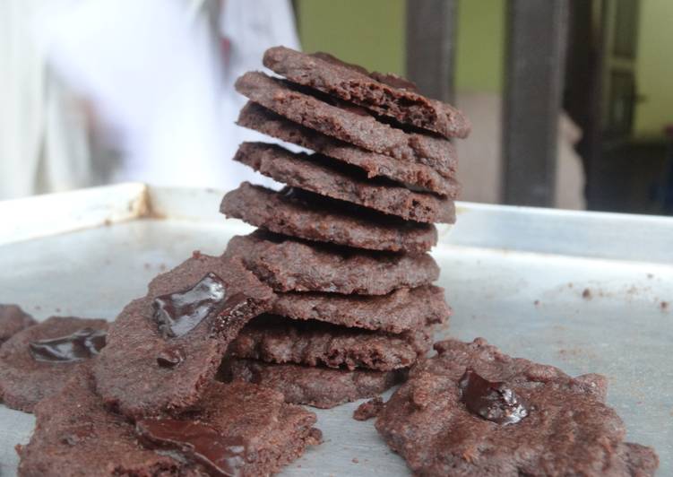 Langkah Mudah untuk Menyiapkan #51 Chocolate Cookies aka Goodtime KW 4 Bahan Anti Gagal