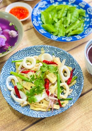 Hình của món Mực Xào Măng.