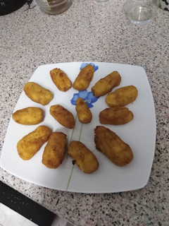 Una foto de Croquetas de atún y jamón