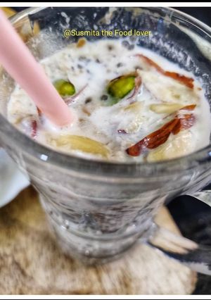 A picture of Gulkand chia milkshake.