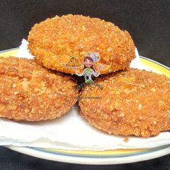 A picture of Deep fried bread chocolate.