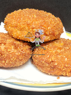 A picture of Deep fried bread chocolate.