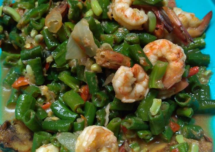 Tumis kacang panjang udang