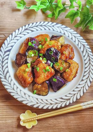 A picture of Sweet and Savory Teriyaki Chicken Breast with Eggplant.