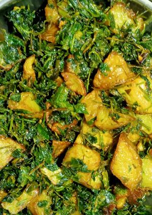 मेथी आलू (Methi Aloo recipe in hindi) रेसिपी मुख्य फोटो