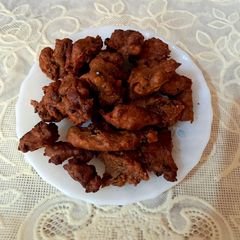 Crisp pakoray, left over sabat mash se A picture of Crisp pakoray, left over sabat mash se.