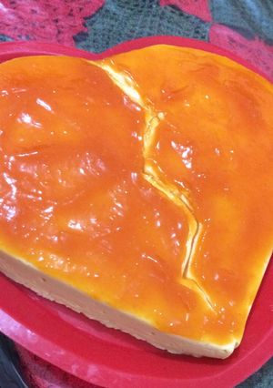 Una foto de Uniendo corazones (gelatina 3 leches, de papaya