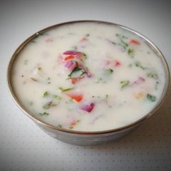 A picture of Tomato Onion Raita.