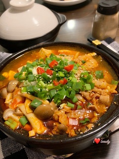 韓式豬肉嫩豆腐鍋 的食譜成品照片