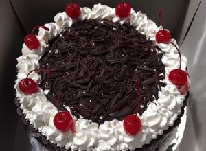 Foto resep Black forest cake recipe by me, enaaaaak bgt lhoo :)