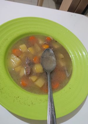 Foto resep Sup Daging Sayuran untuk meringankan flu