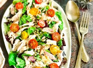 Una foto de Ensalada de perdiz en escabeche
