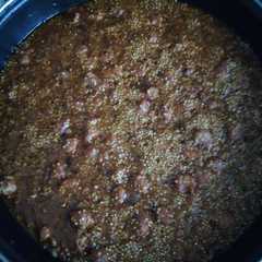 Una foto de Quinoa con salchichas