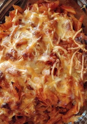 Foto principal de Macarrones a la boloñesa gratinados con cuatro quesos
