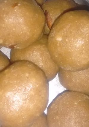 A picture of Khoye ke laddu.