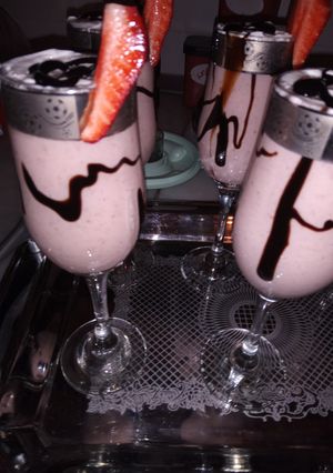 صورة لوصفة عصير فراولة 🍓بالكريمة الطازجة