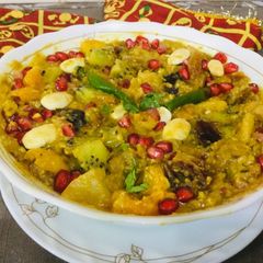 A picture of Fruits Korma.
