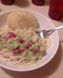 Pasta con papa y guacamole de pepino