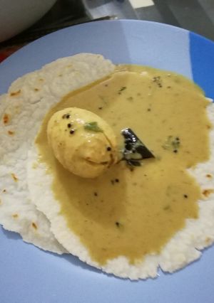 A picture of Rice pathiri.