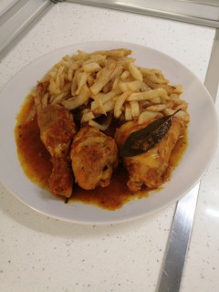 Una foto de Pollo a la cerveza