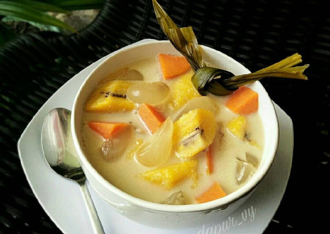 KOLAK CAMPUR kebahagiaan (pisang, ubi, kolang-kaling)