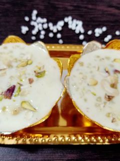 साबूदाना खीर (sabudana kheer recipe in Hindi) रेसिपी मुख्य फोटो