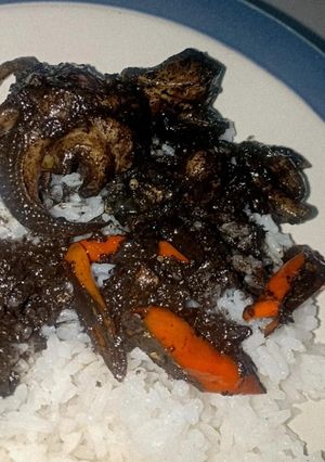 Foto resep Cumi item/balakutak/cumi sotong #juliaagustina
