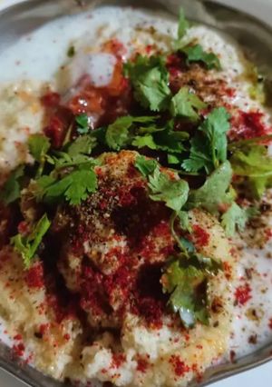 દહીંવડા (Dahivada Recipe In Gujarati) રેસીપી મુખ્ય ફોટો