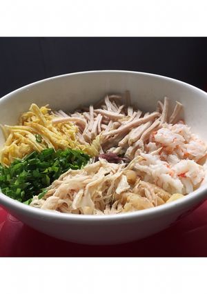 Hình của món Bún Thang.