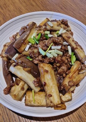 A picture of Sauteed Aubergines.