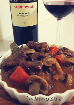 A picture of 5-Star French Red Wine Beef Stew: A Must-Learn for New Home Cooks.