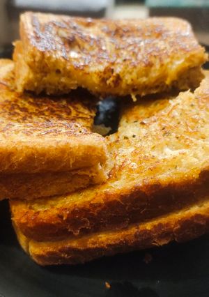 A picture of Garlic Bread.