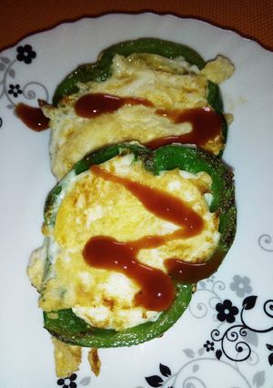 A picture of Fried Eggs in Bell Pepper Mould.